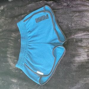 L PUMA sweatshorts